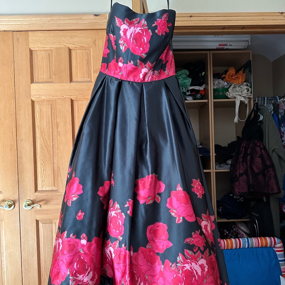 Sherri Hill floral dress size 12